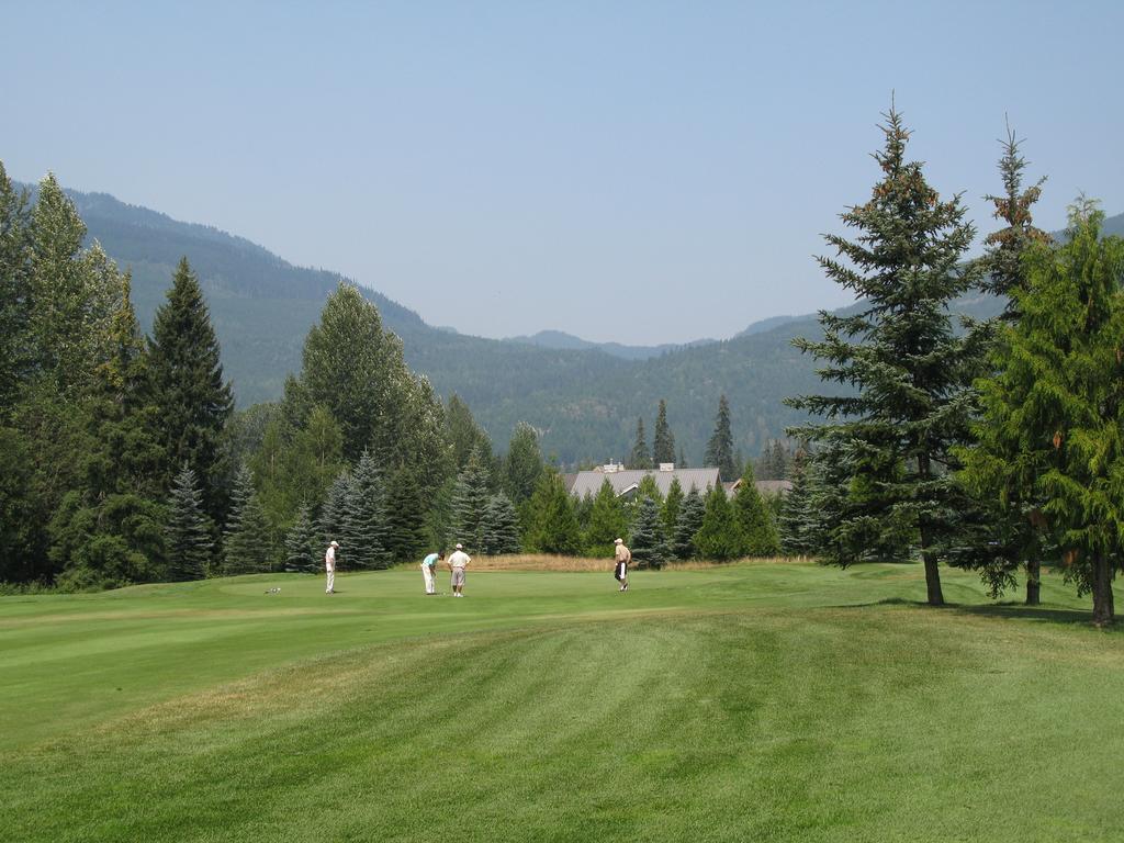 Sunpath Condos By Whistler Retreats Extérieur photo